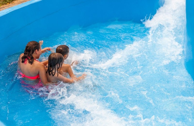 Camping in België met glijbanen