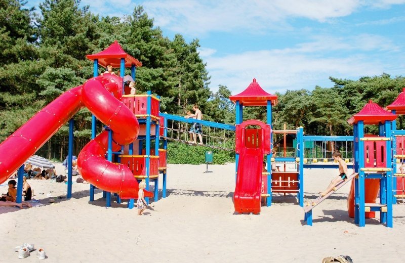 Camping met leuke speeltoestellen